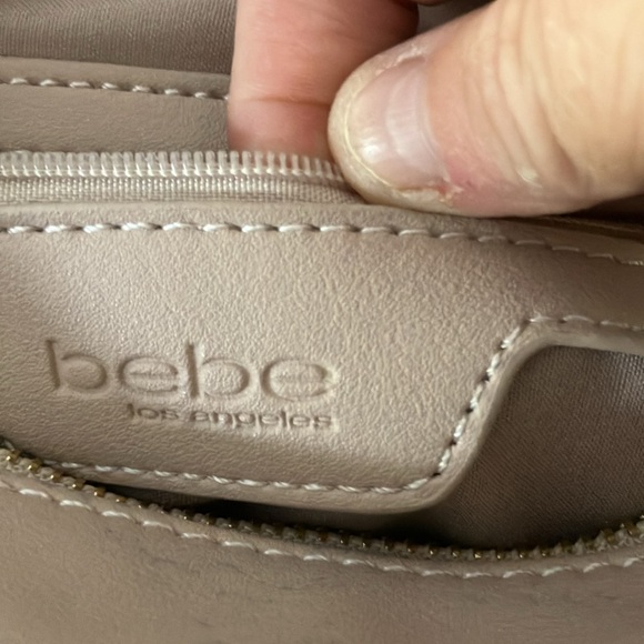 Bebe top zip wristlet blush color - Picture 5 of 6